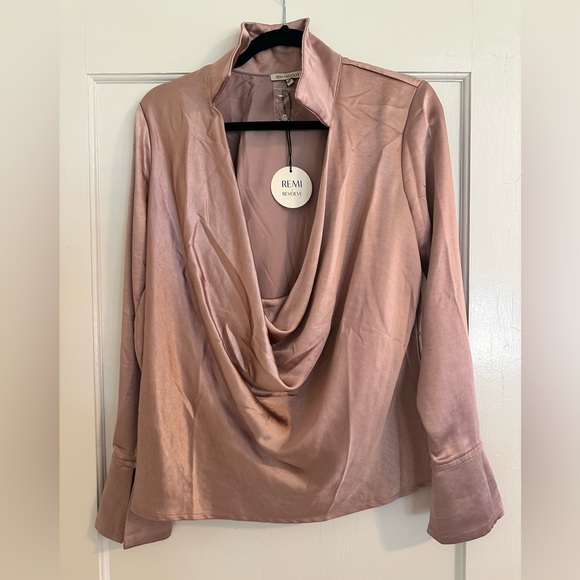 Remi x Revolve Size XS brand new pink blouse - Picture 4 of 4